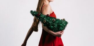 Sleigh the Season 7 Christmas Outfit Ideas for Women